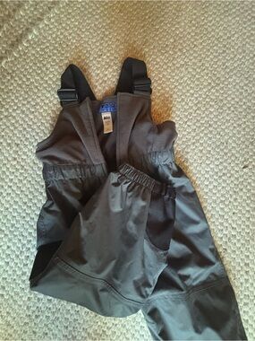 REI Kids Black/Grey Waterproof Snow Bib Overalls with Black Straps